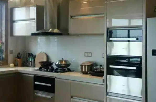 安裝必知嵌入式烤箱如何進(jìn)行安裝？嵌入式烤箱配備要求