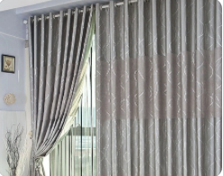 鵝絨的窗簾好嗎，如何清潔天鵝絨窗布？