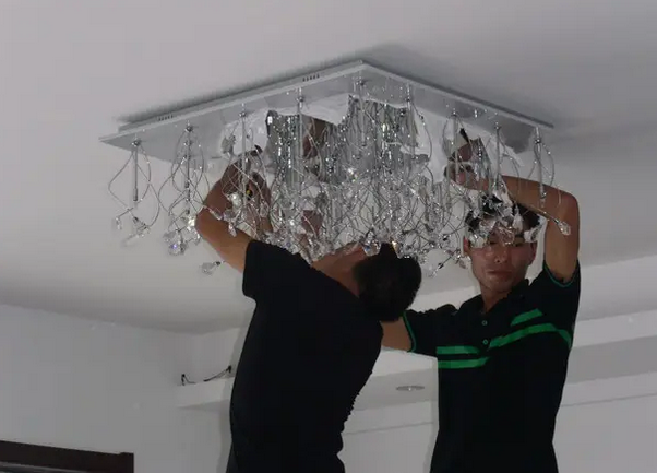 家具安裝：燈具安裝有哪些要求？燈具品牌介紹